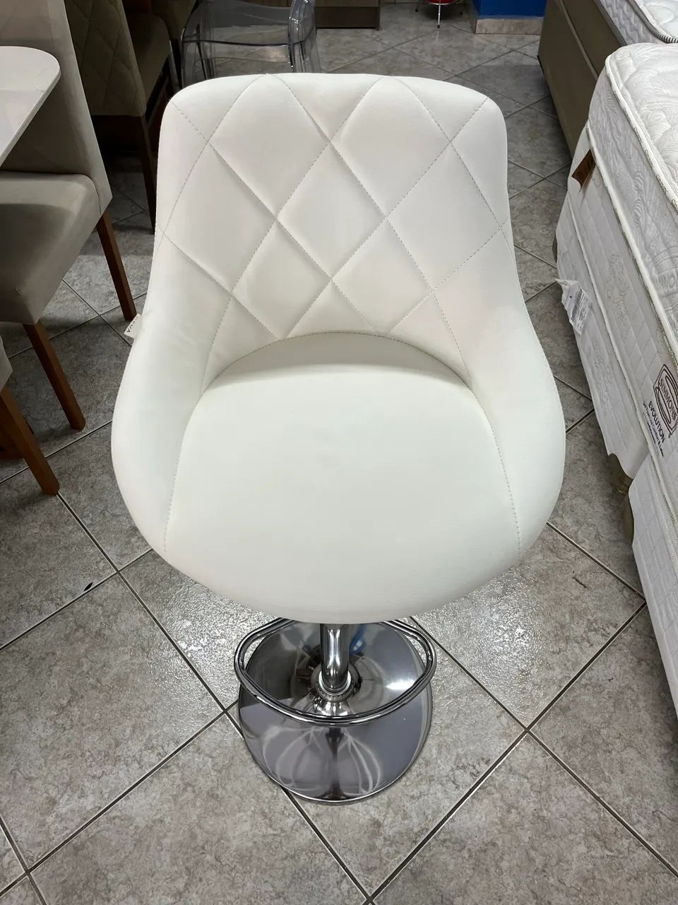 Banqueta de Corino Keva