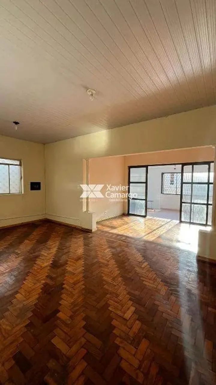 Casa com 2 quartos para locação no Centro - Rio Claro/SP
