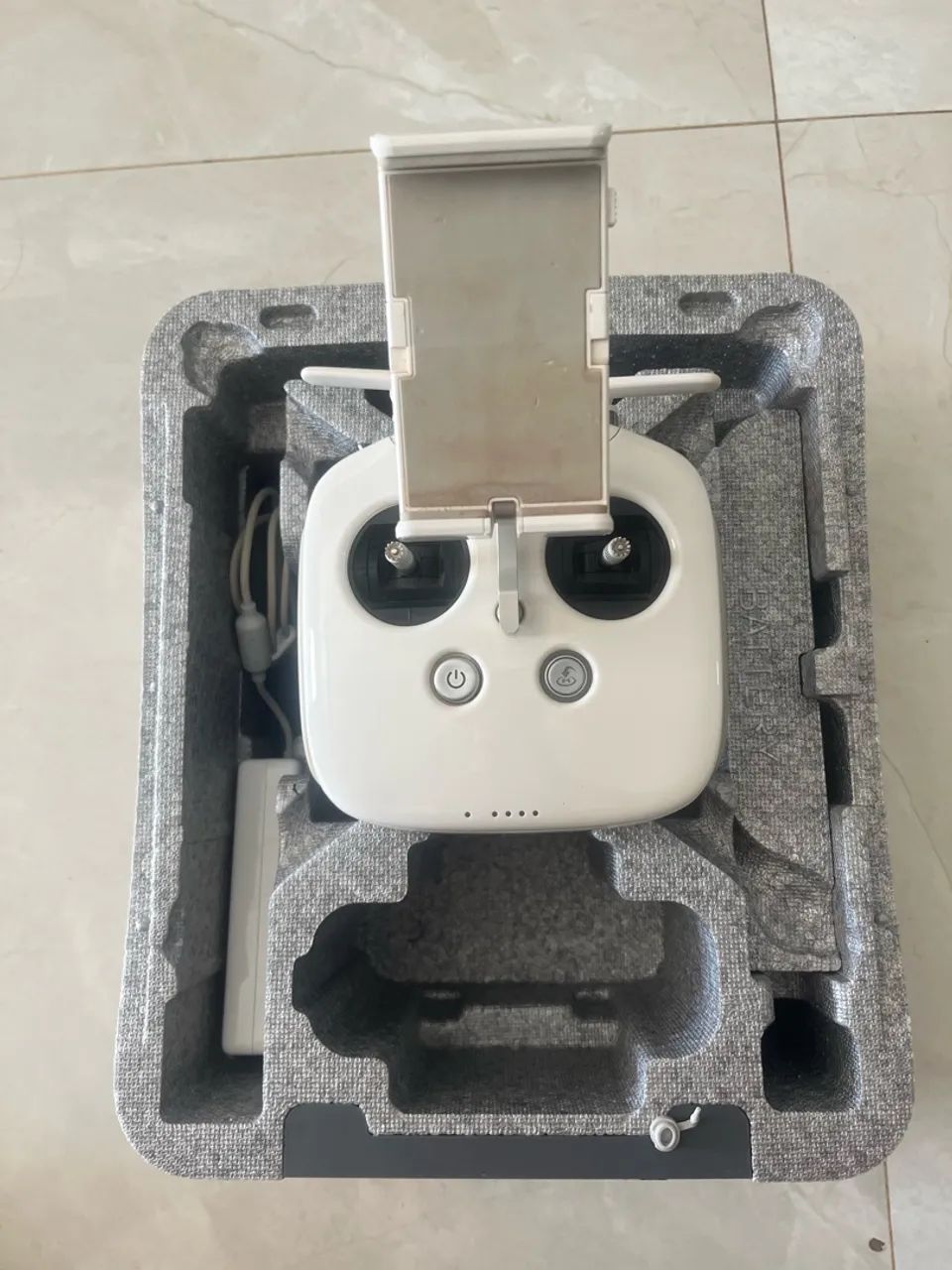 DRONE DJI PHANTON 4 - Foto 3