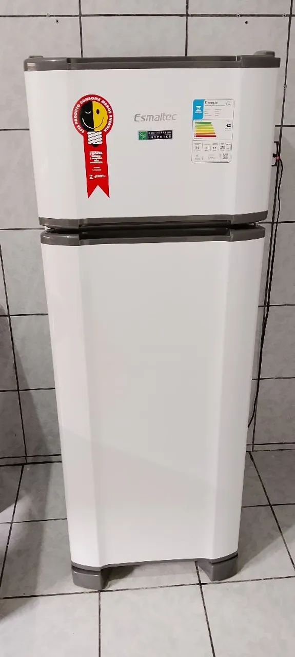 Geladeira Esmaltec 