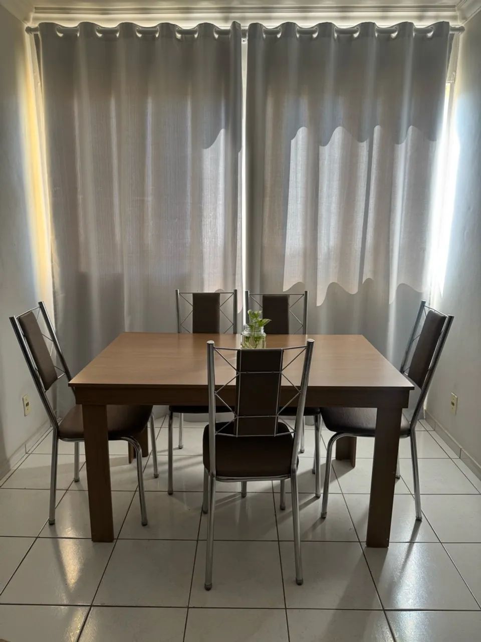 Mesa retangular 5 lugares 