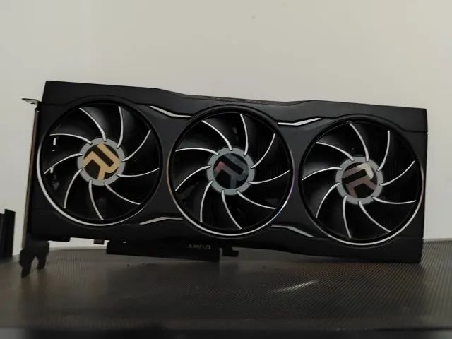 RX 6750XT 12GB FOUNDERS EDITION