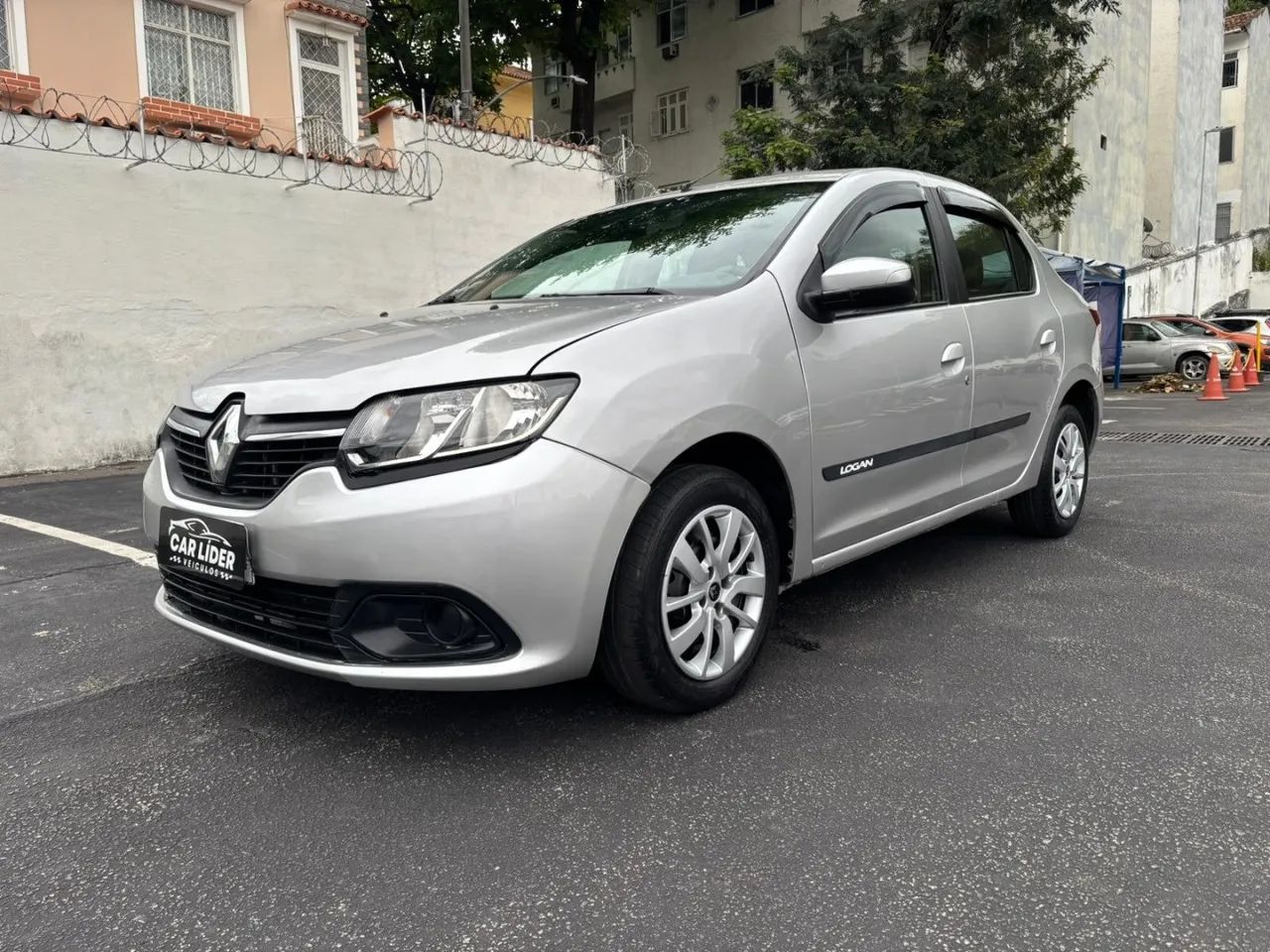 Renault Logan Expression Flex 1.0 12V 4P 2014 - Foto 4