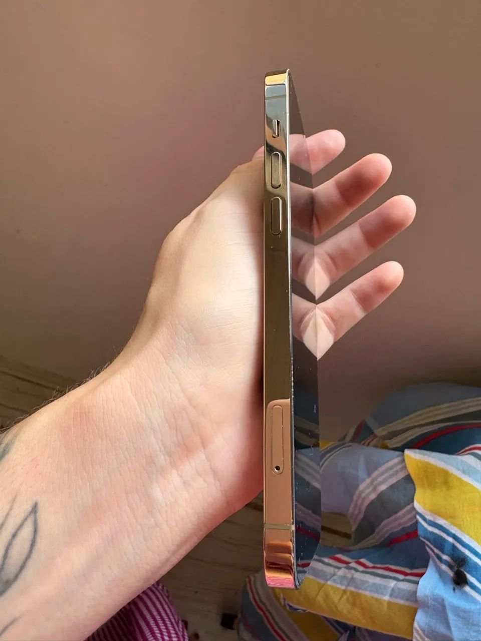 iPhone 12 pro Dourado - 128 GB - Foto 4