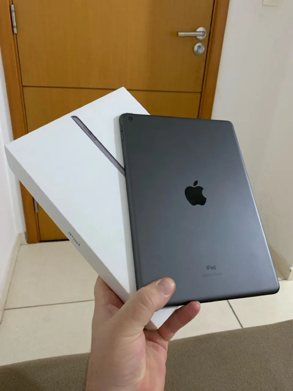 IPAD 9 DE 64GB - TODO ORIGINAL E AINDA NA GARANTIA!