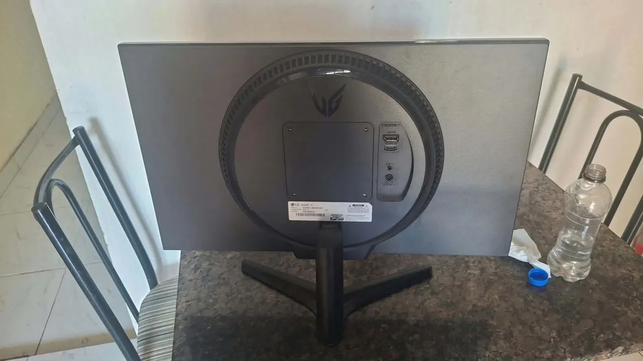 Monitor LG UltrarGear  - Foto 3