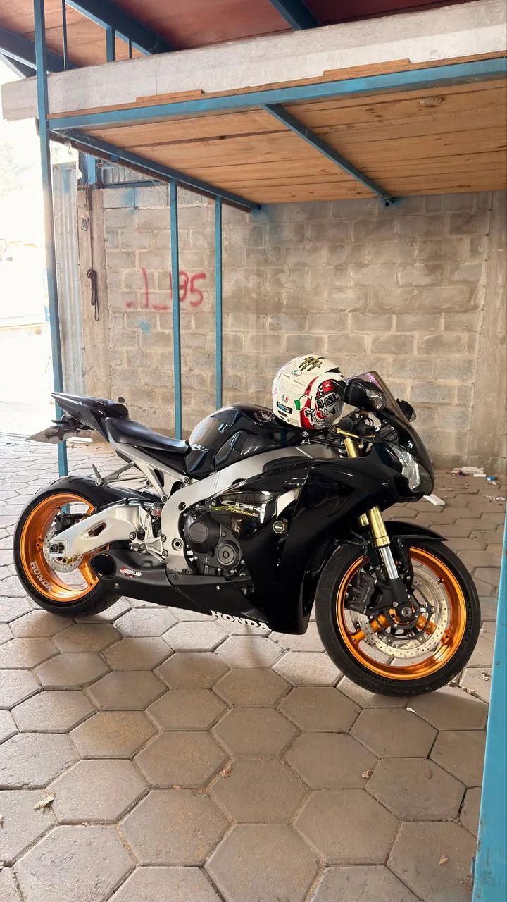 CBR 1000 rr fireblade  - Foto 3
