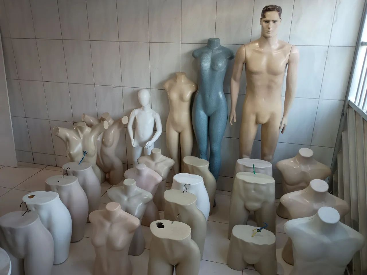 Manequins e ombreiras 