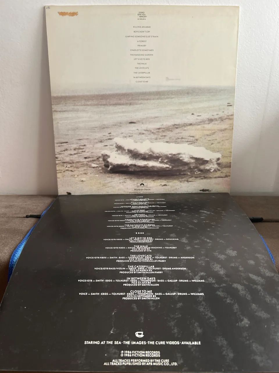 LP The Cure - Standing On a Beach - The Singles - Foto 4