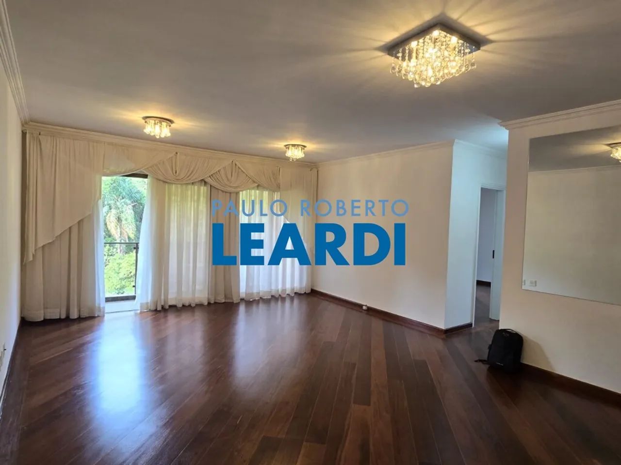 APARTAMENTO - ALPHAVILLE - SP