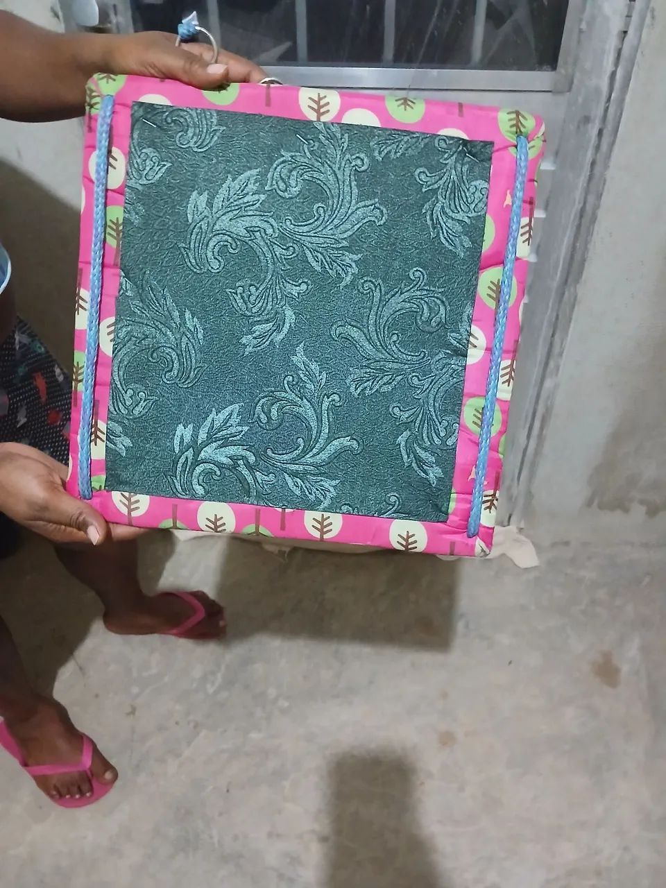 BALANÇO INFANTIL DE PVC COM ENCOSTO E PROTEÇÃO  - Foto 4