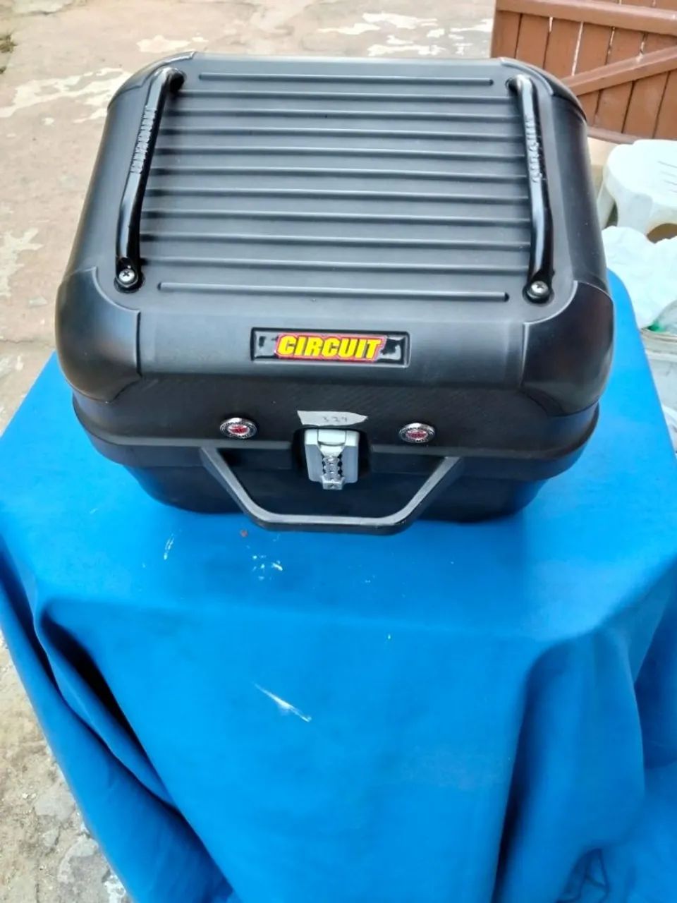 Baú com suporte - Oportunidade 