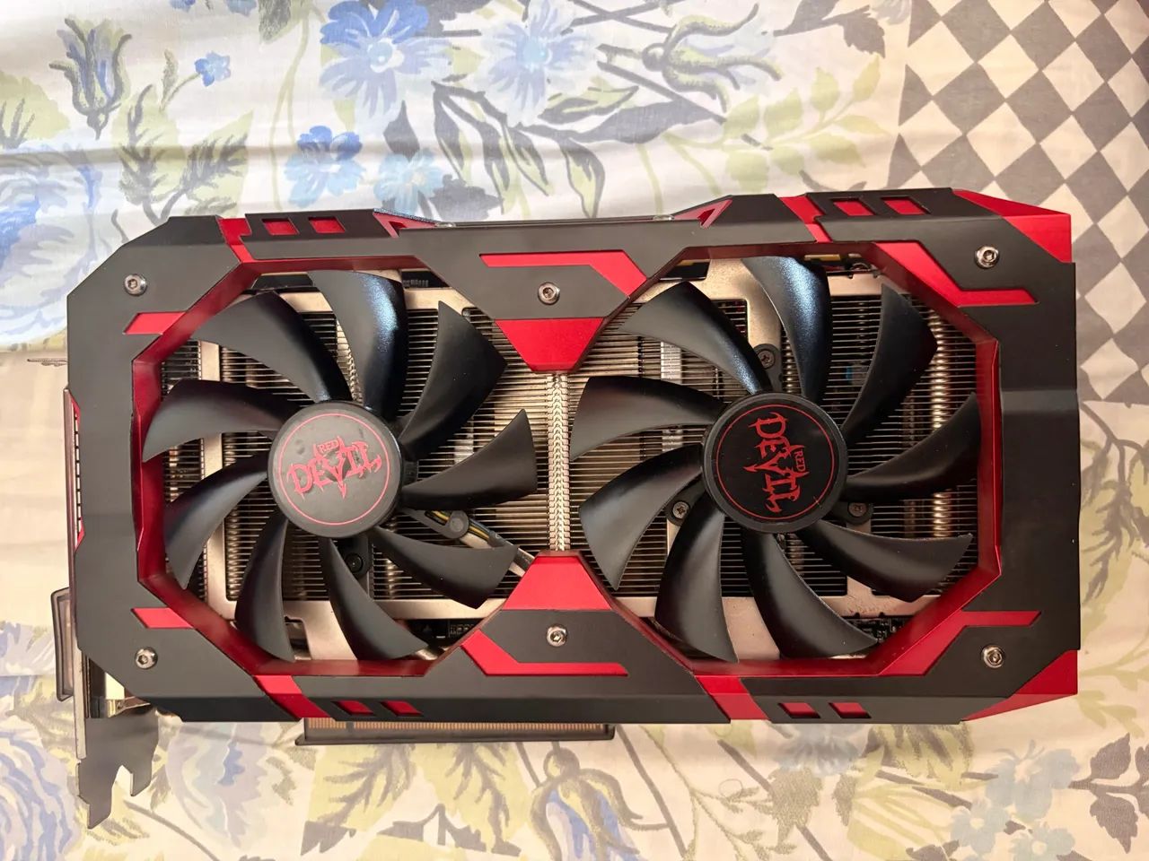 Placa de Video PowerColor Red Devil Radeon RX580 - Foto 2
