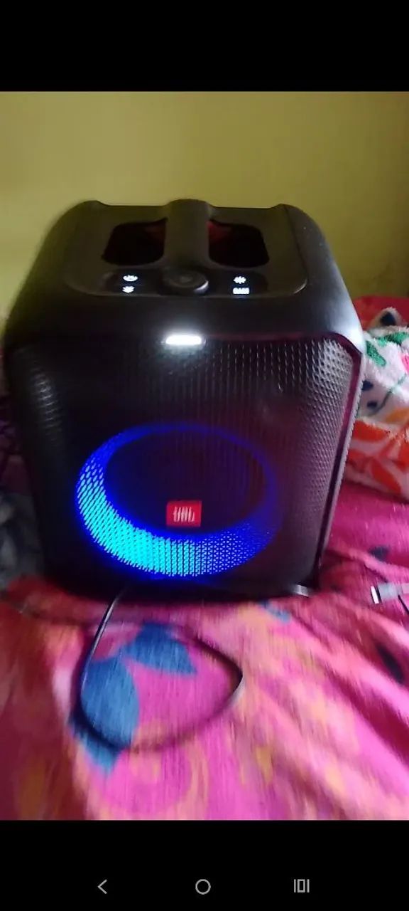 Venço caixa ENCORE JBL. Não acompanha microfone 