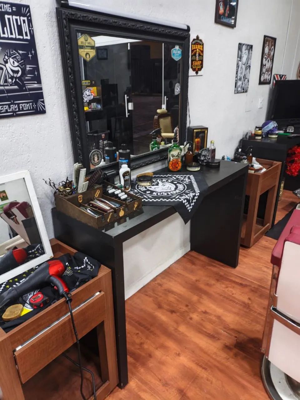 Estação para Barbearia/Salão com Bancada e Espelho - Foto 3