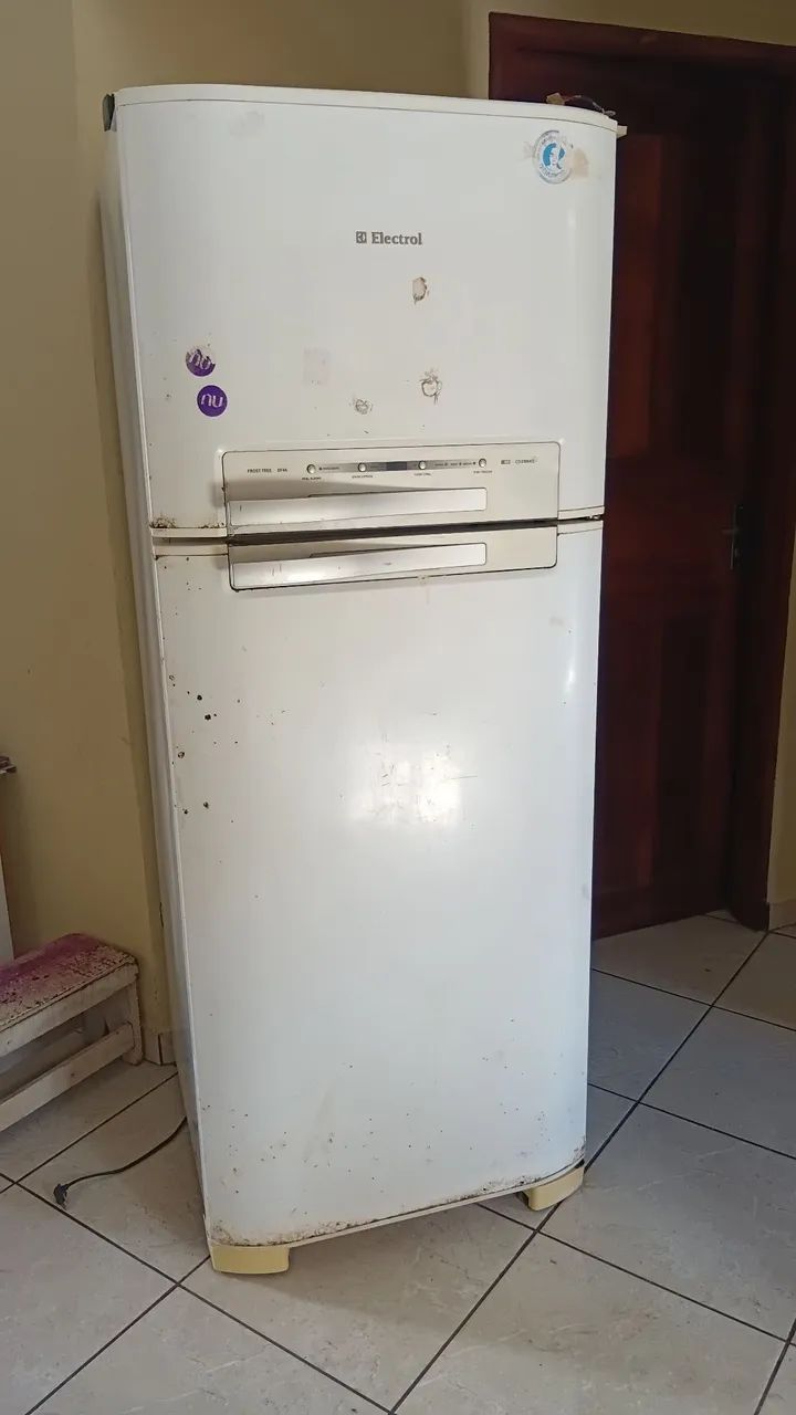 Vende se Geladeira 