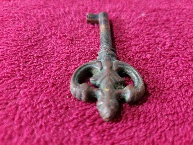 Antiga Chave de Bronze de Armários dos Anos 80 - Foto 4
