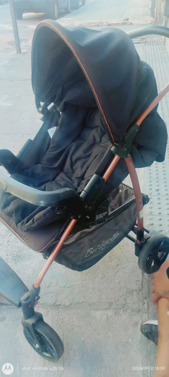 Vendo esse carrinho de bebê 180 reais *. - Foto 3