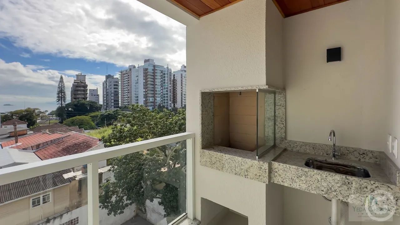 Apartamento a venda bairro Agrônomica Florianópolis SC.