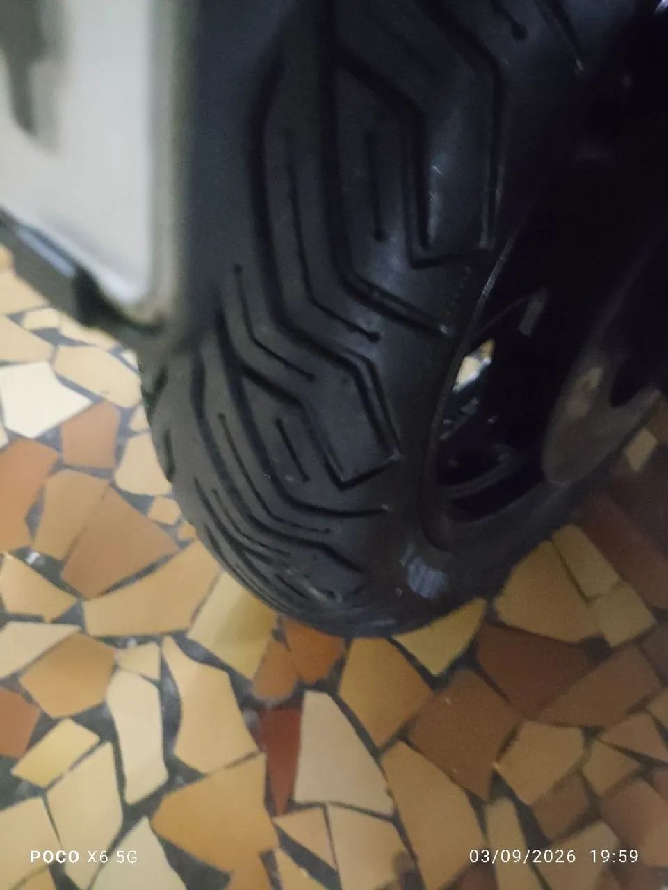 Xmax 250 2023 - Foto 3