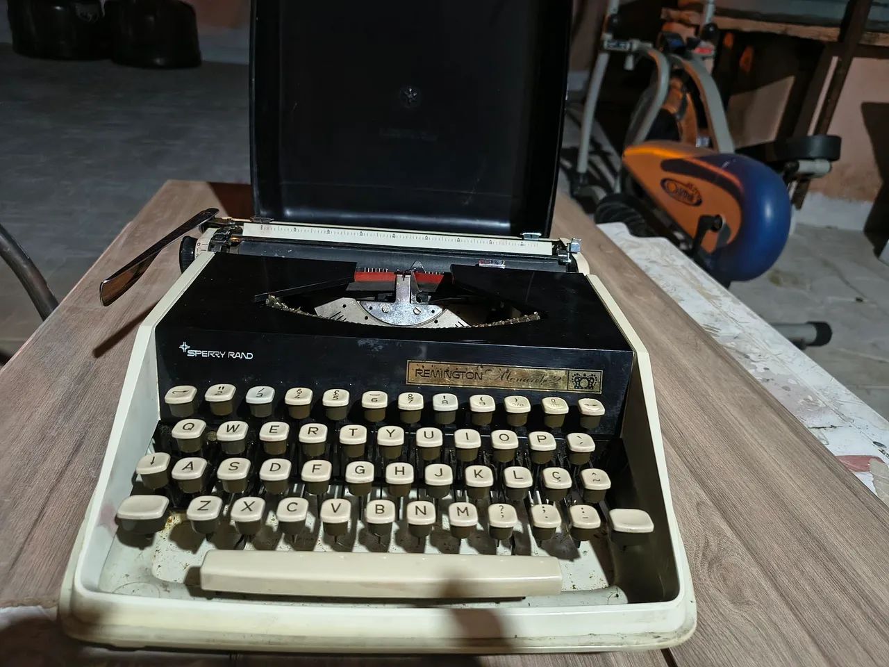Máquina de escrever - Foto 2
