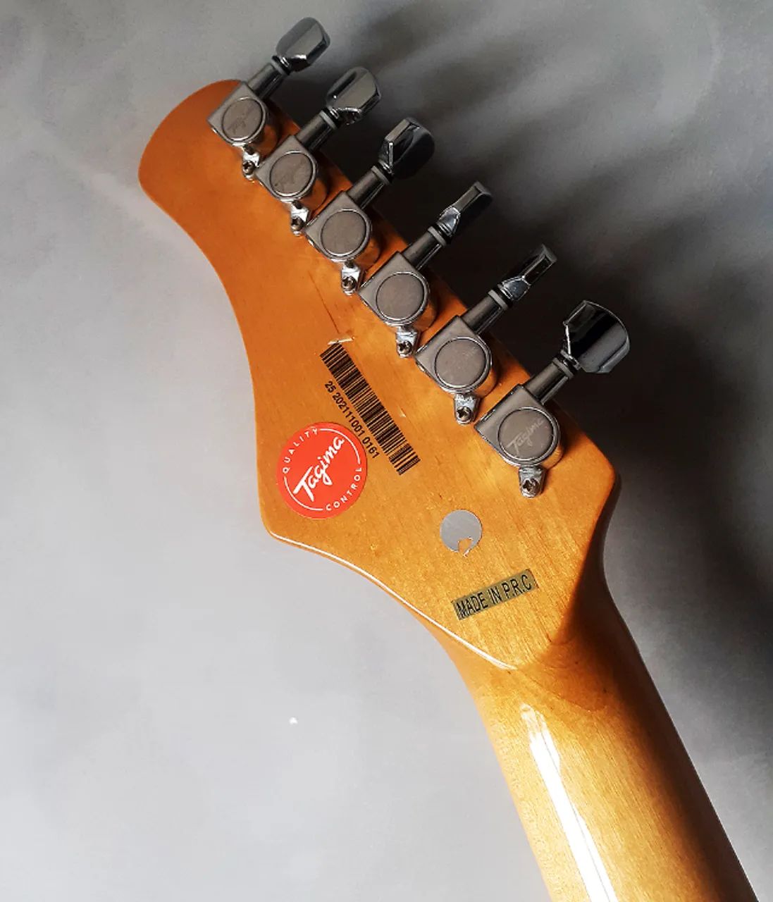 Guitarra Tagima TG530 Ano 2021 Sunburst Zerada Escala em Maple Strato - Estuda Troca   - Foto 5