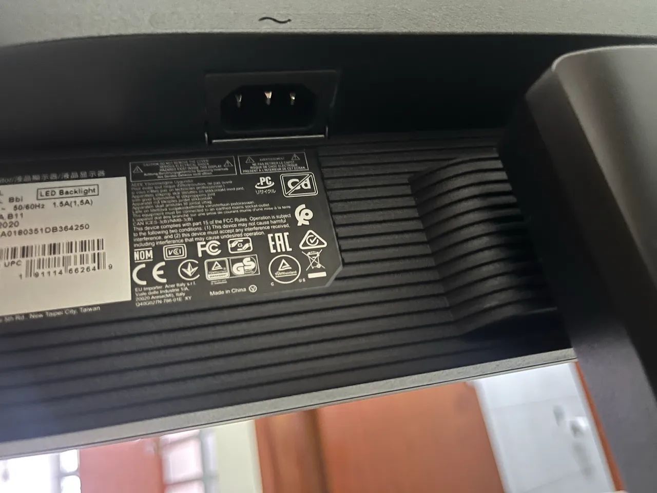 Monitor Acer 60 hz 1360x768 - Foto 5