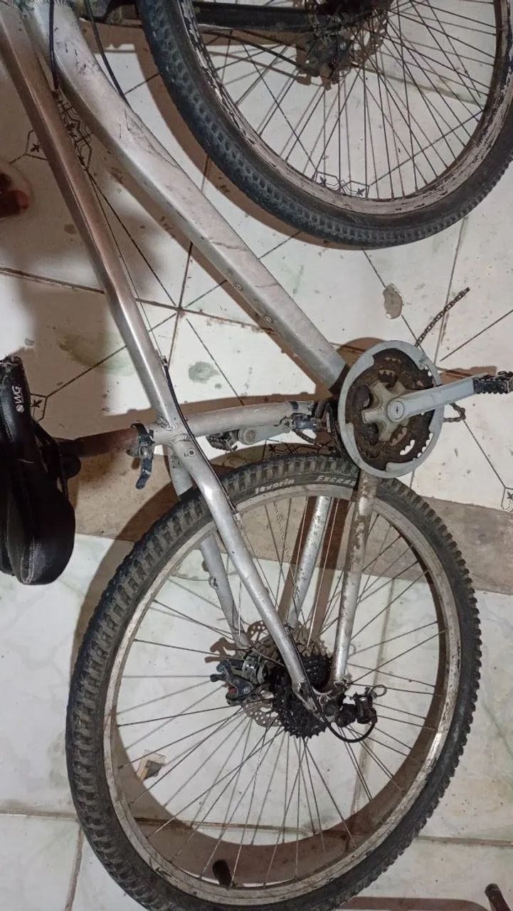 Vendo bicicleta usada, precisa de reparos - Foto 4