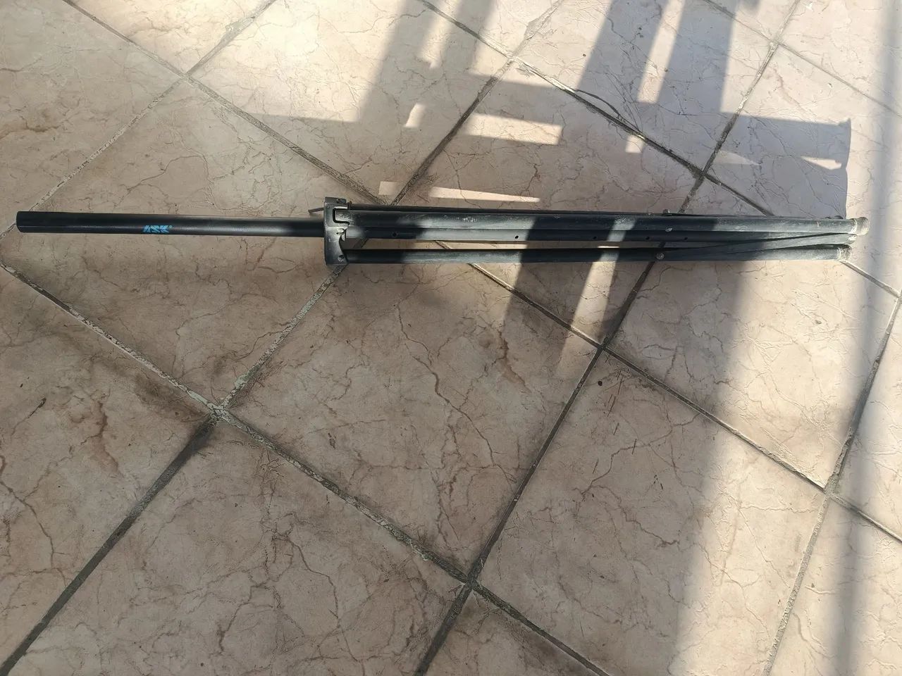 Tripé de caixa de som 