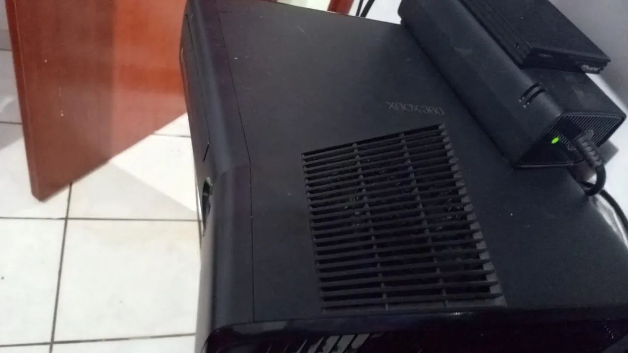 Xbox 360 slim - Foto 3