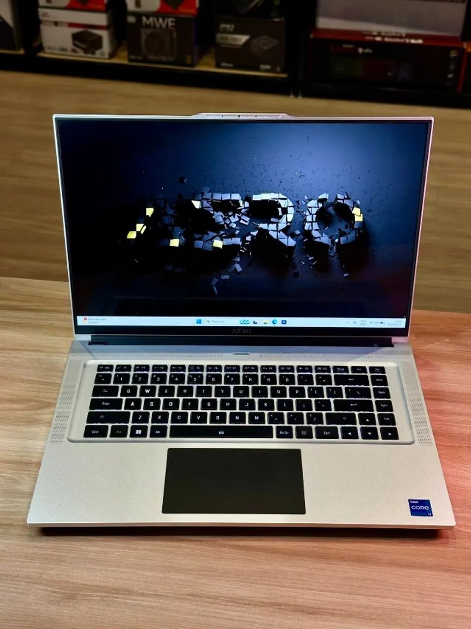 Notebook Gigabyte Aero 16 Xe5, I7-12700h,16gb Ddr5, 1tb