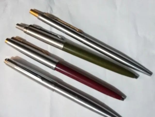 Antigas canetas Parker - Clássicas - Esféricas - Anos 70/80 - É vintage - Foto 2