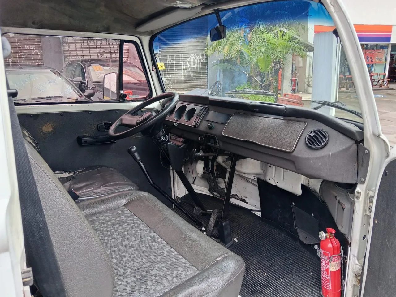 Volkswagen Kombi Standard/ Luxo/ Série Prata, foto 11 de 12