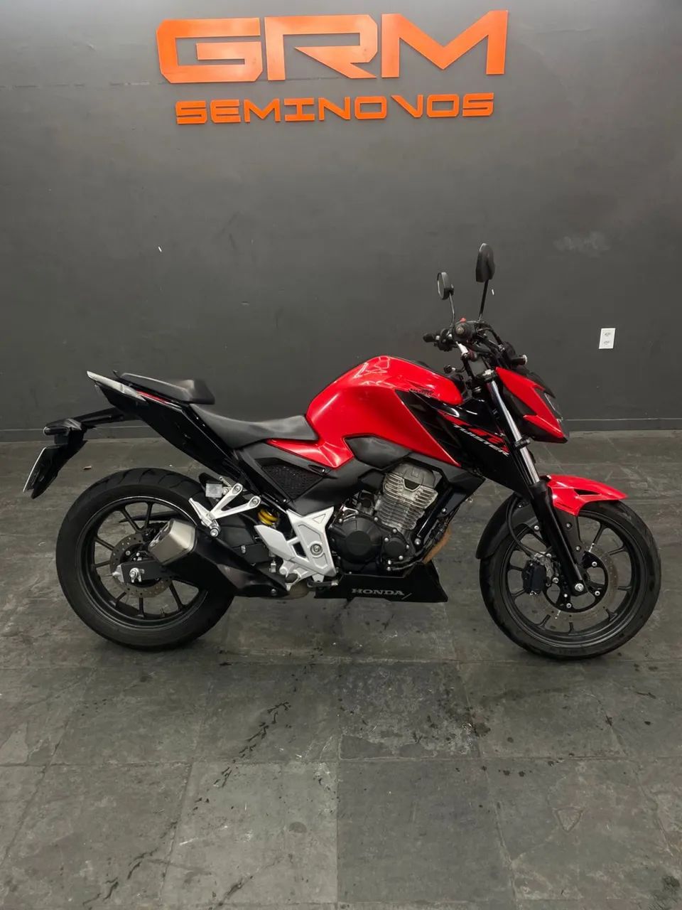 CB300f - Foto 3
