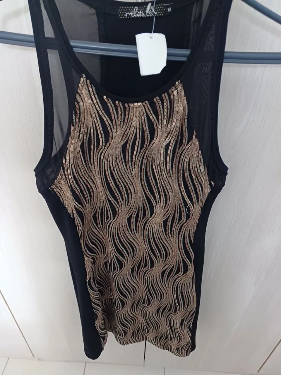 Vestido detalhes dourados - Foto 2