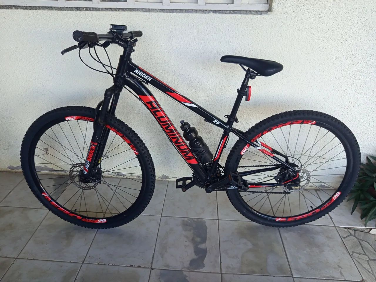 Vendo bike aro 29 alumínio  - Foto 3