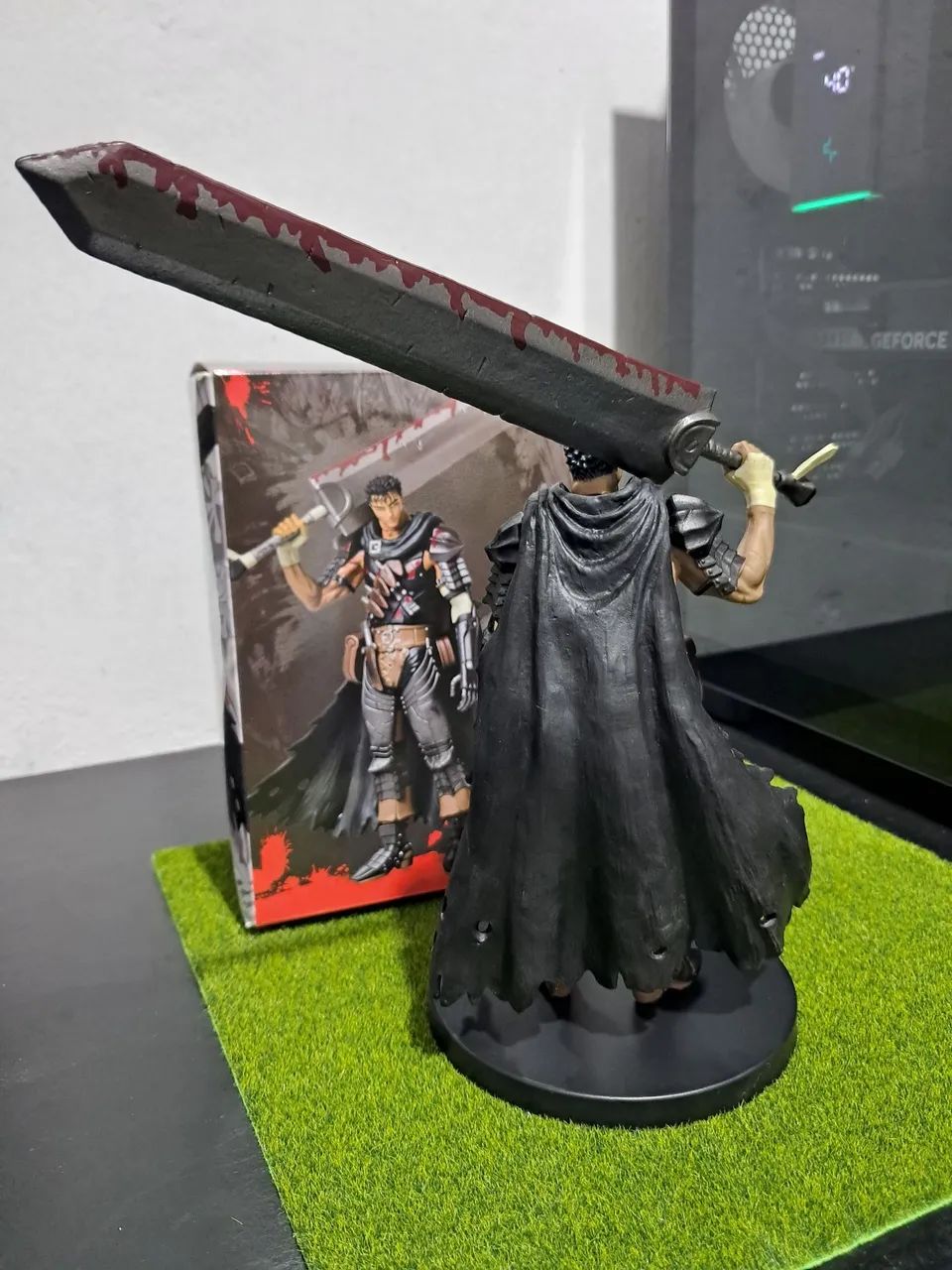 Action Figure Berserk - Guts 22cm - Foto 4