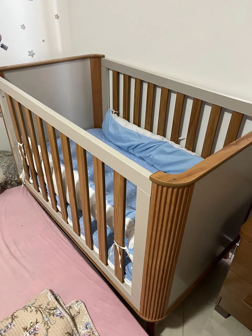 Berço americano que vira cama