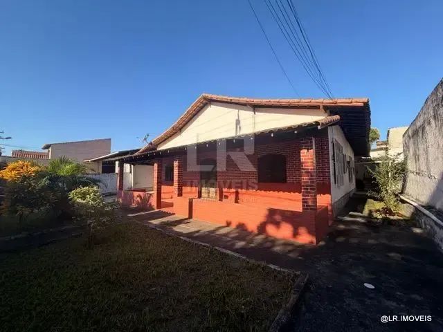 Casa com 4 Quartos, Lazer Completo e Terreno de 918 m²  PT06