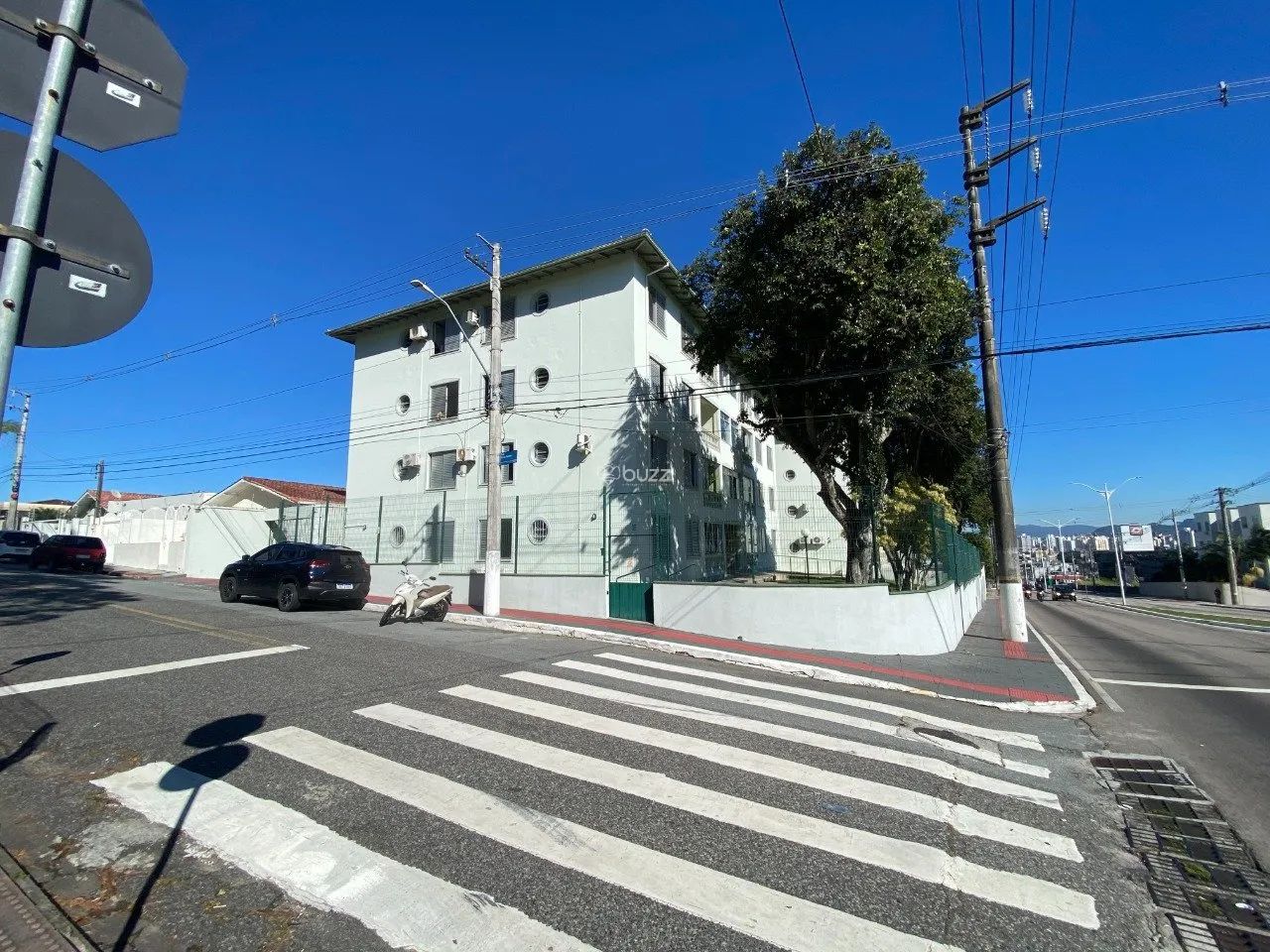 Apartamento com 2 dormitórios em Capoeiras!