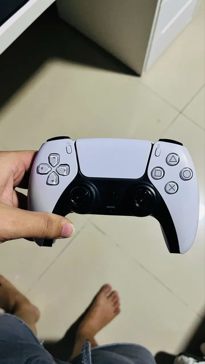 Ps5 slim mídia física com 2 jogos - Foto 2