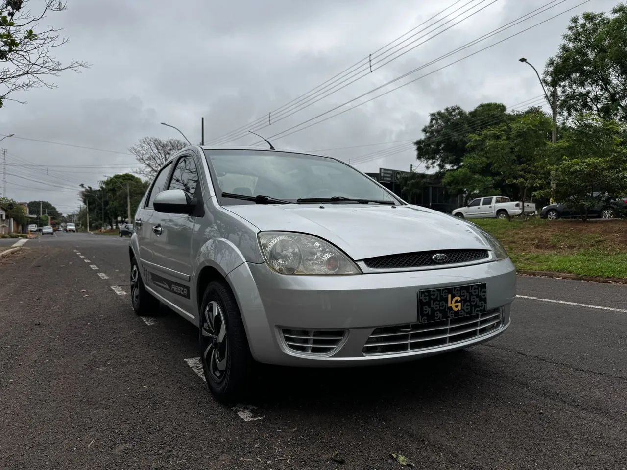 Ford Fiesta Sedan SE 1.6 8V Flex 4P 2005