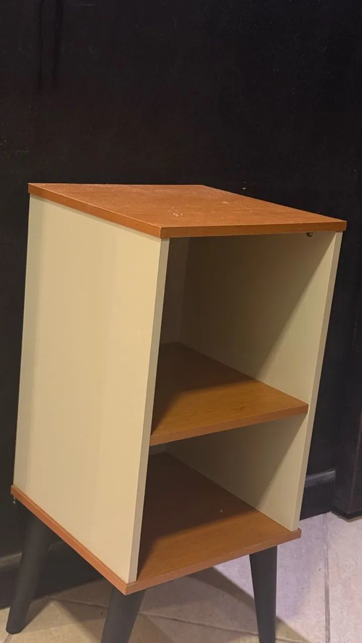 Mesa de Cabeceira Retrô  - Foto 4