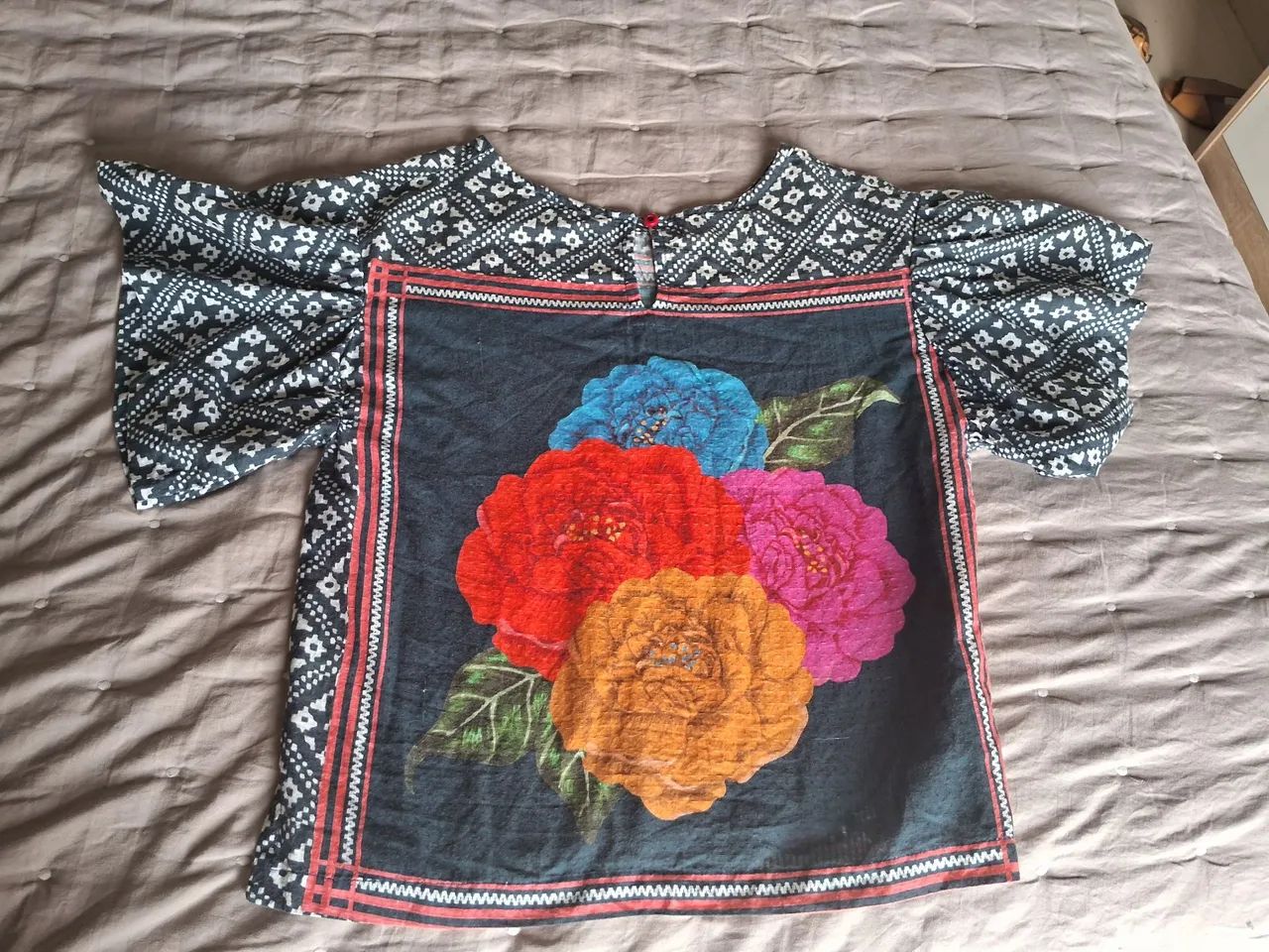 Blusa fábula 4 flores