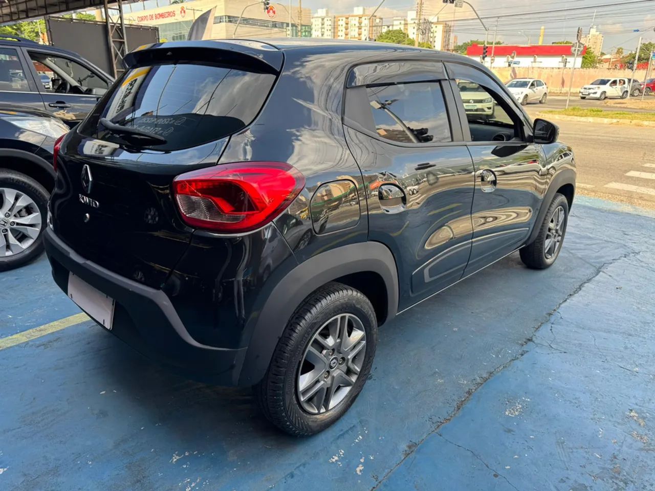 Renault Kwid 1.0 Intense 2022 - Foto 4