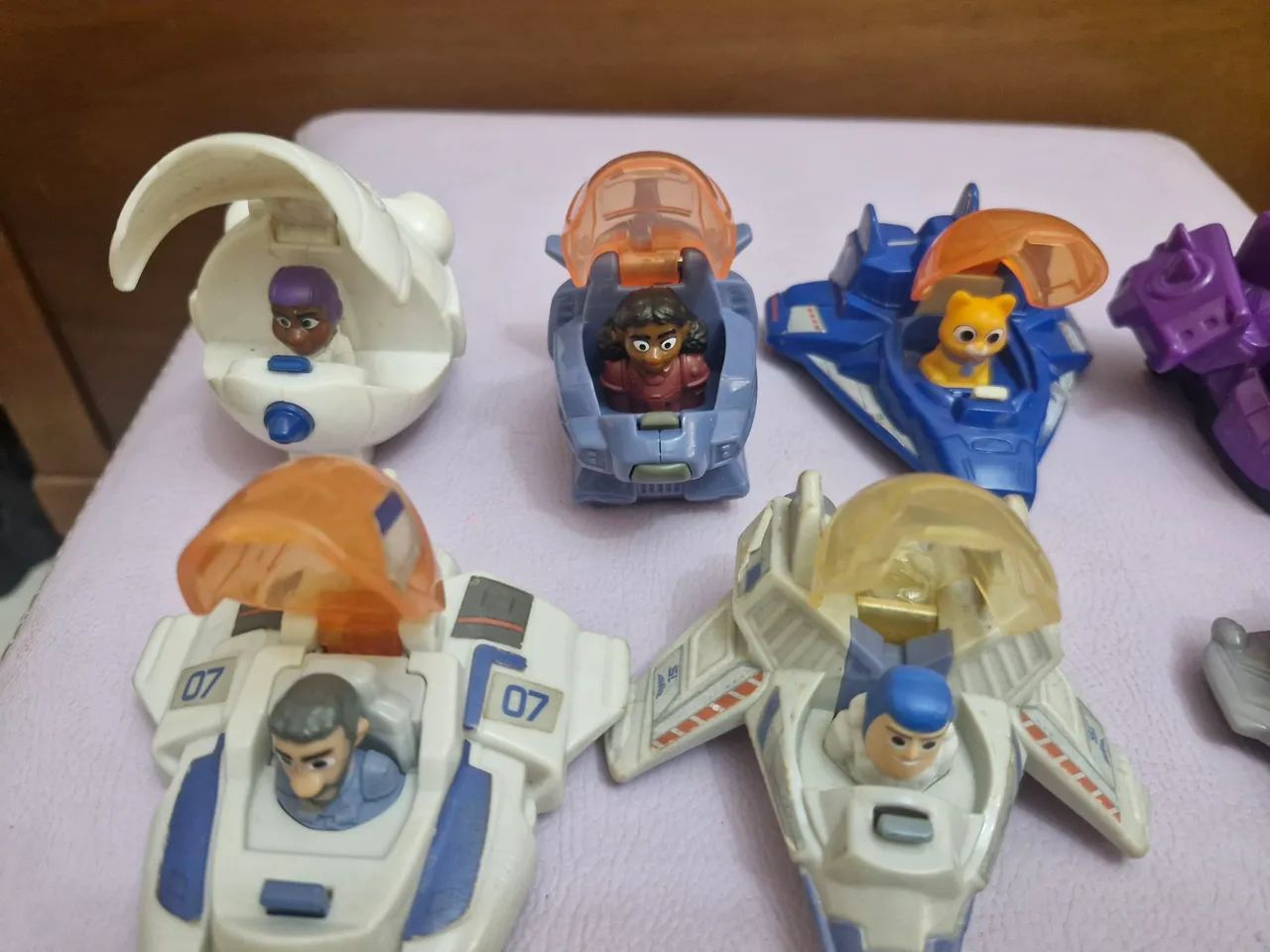 Miniaturas Action Figure Buzzlithear  - Foto 3