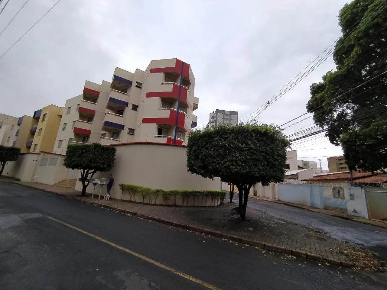 Apartamento Padrão em Uberlândia - Foto 4