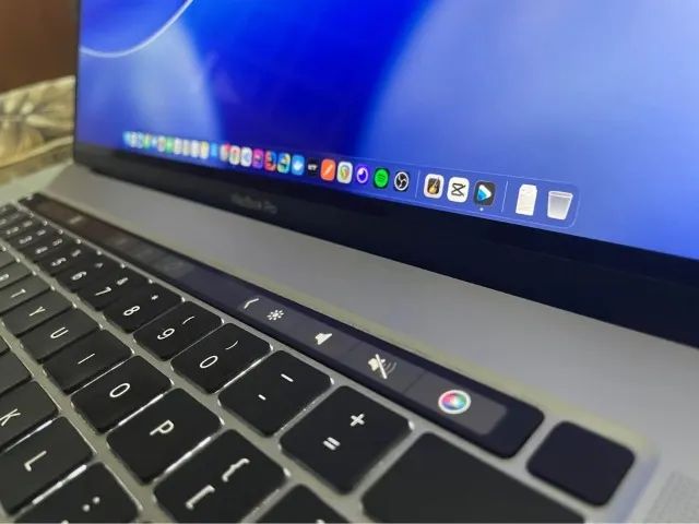 Macbook PRO 16" 2019 i7 16Ram 500SSD Touchbar - Foto 3