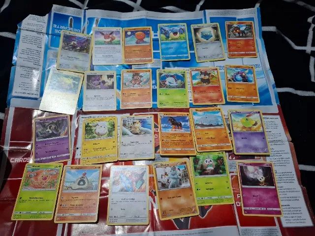 Cartas pokémon caixa com 237 cartas 