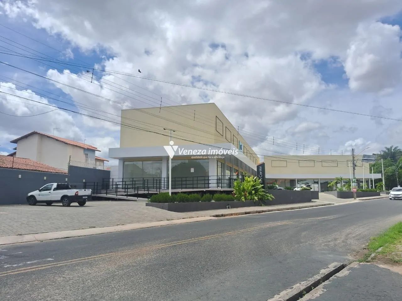 Sala Comercial para aluguel no Empreendimento Uni Center